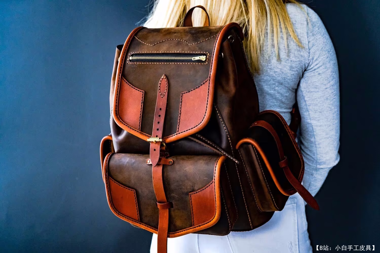 来自 Creative Awl 的带侧袋的免费冒险背包版型 - 6