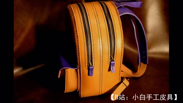 GizmoLT 的带 2 个隔层的小背包的免费版型 - 4