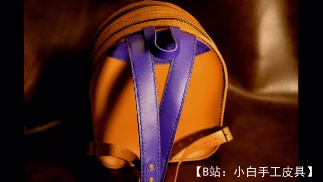 GizmoLT 的带 2 个隔层的小背包的免费版型 - 6