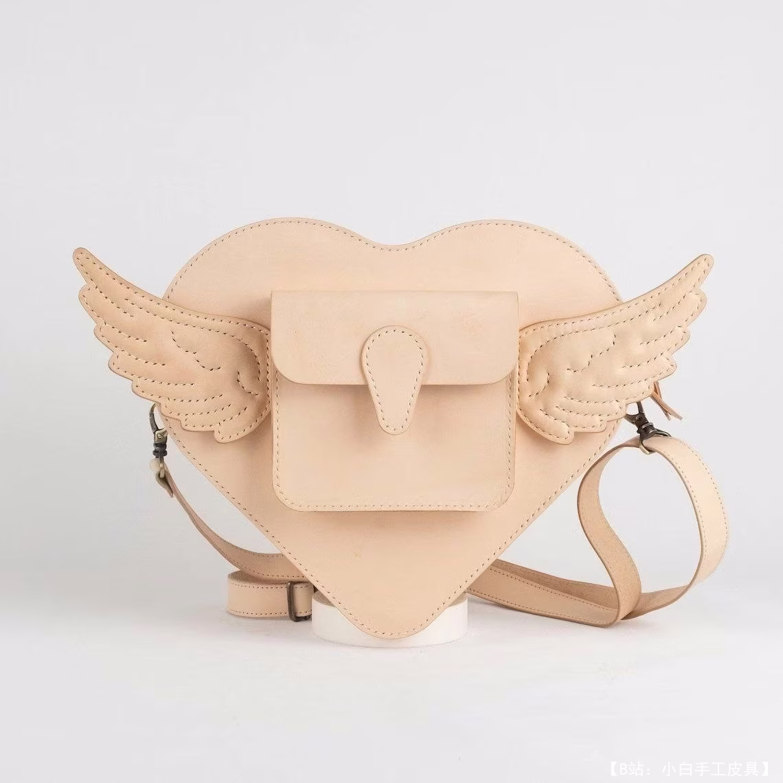 MDSleatherCo 女士免费心形翅膀背包版型 - 3