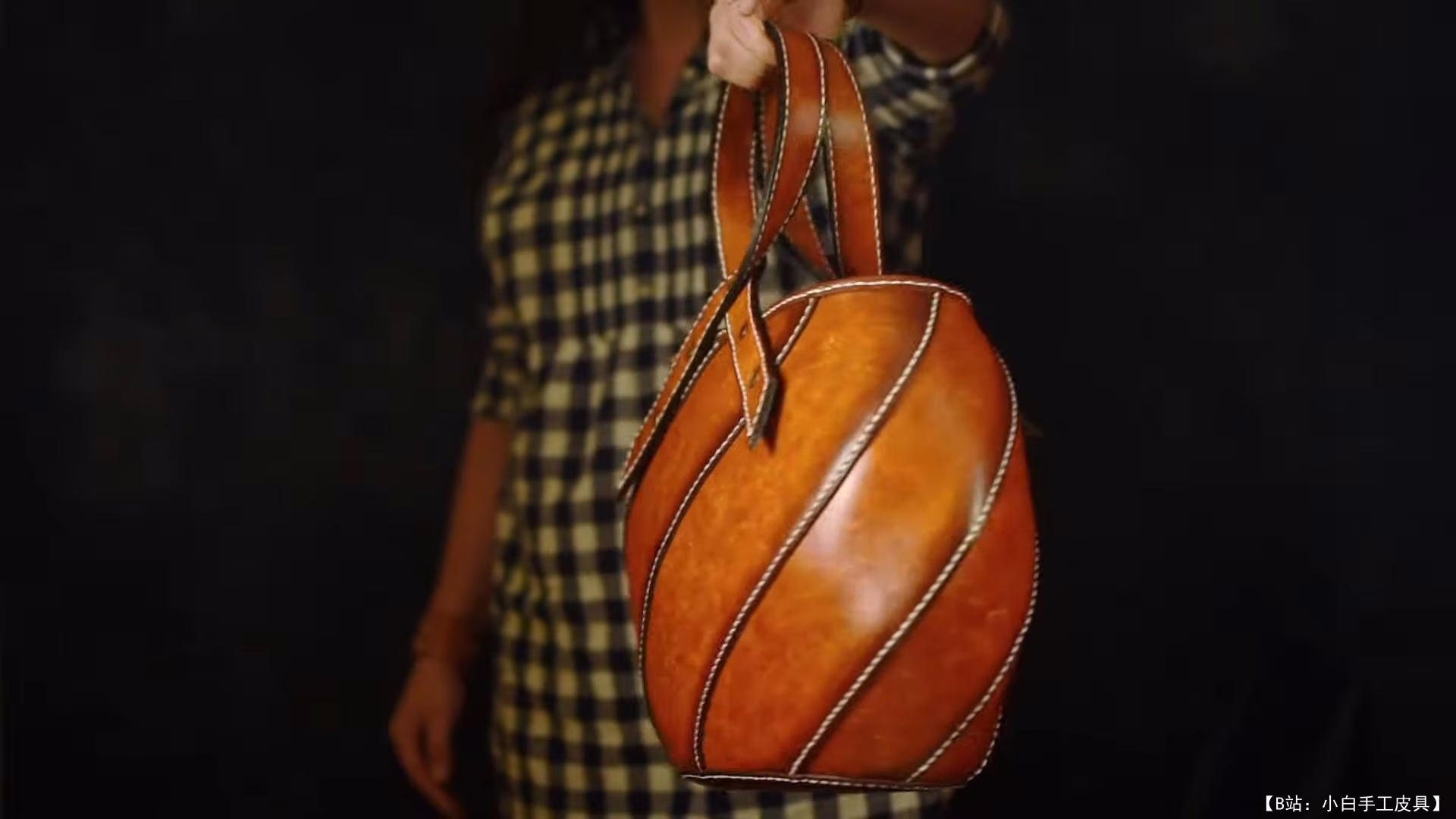 Leatherhub 提供的免费 G​​ospodeyna 包版型 - 2