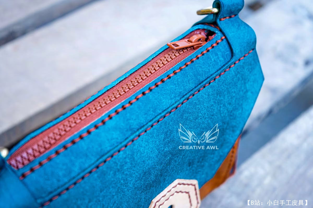 由 Creative Awl 设计的免费金赛迷你包版型 - 5