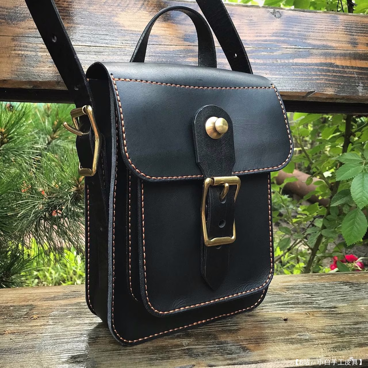 由 Sergey Moose 设计的免费 Maloc 包模板 - 4