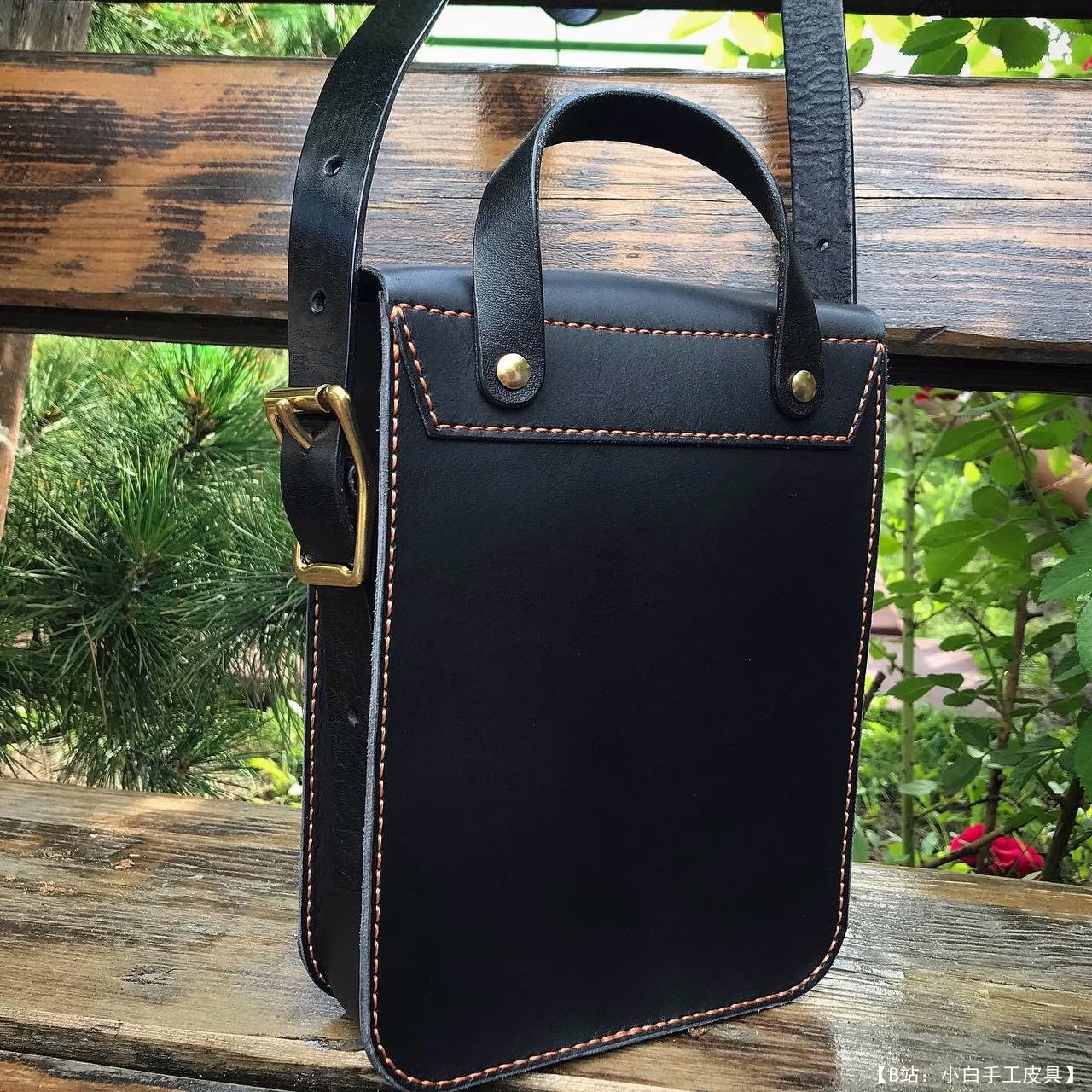 由 Sergey Moose 设计的免费 Maloc 包模板 - 5