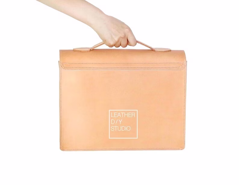 Leather DIY Studio 提供的免费邮差包版型 #10 - 3