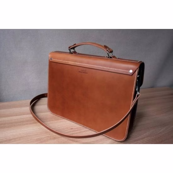 免费版型 11 英寸剑桥包 - 7