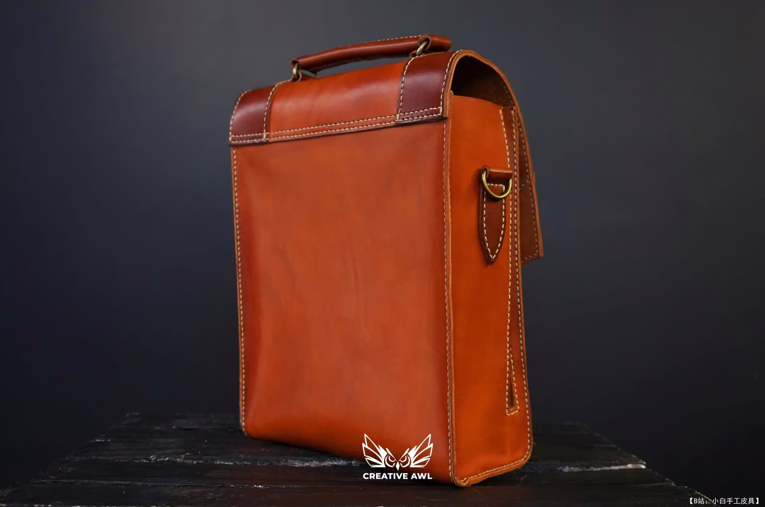 Creative awl 的免费版型 Cabret 邮差包 - 2
