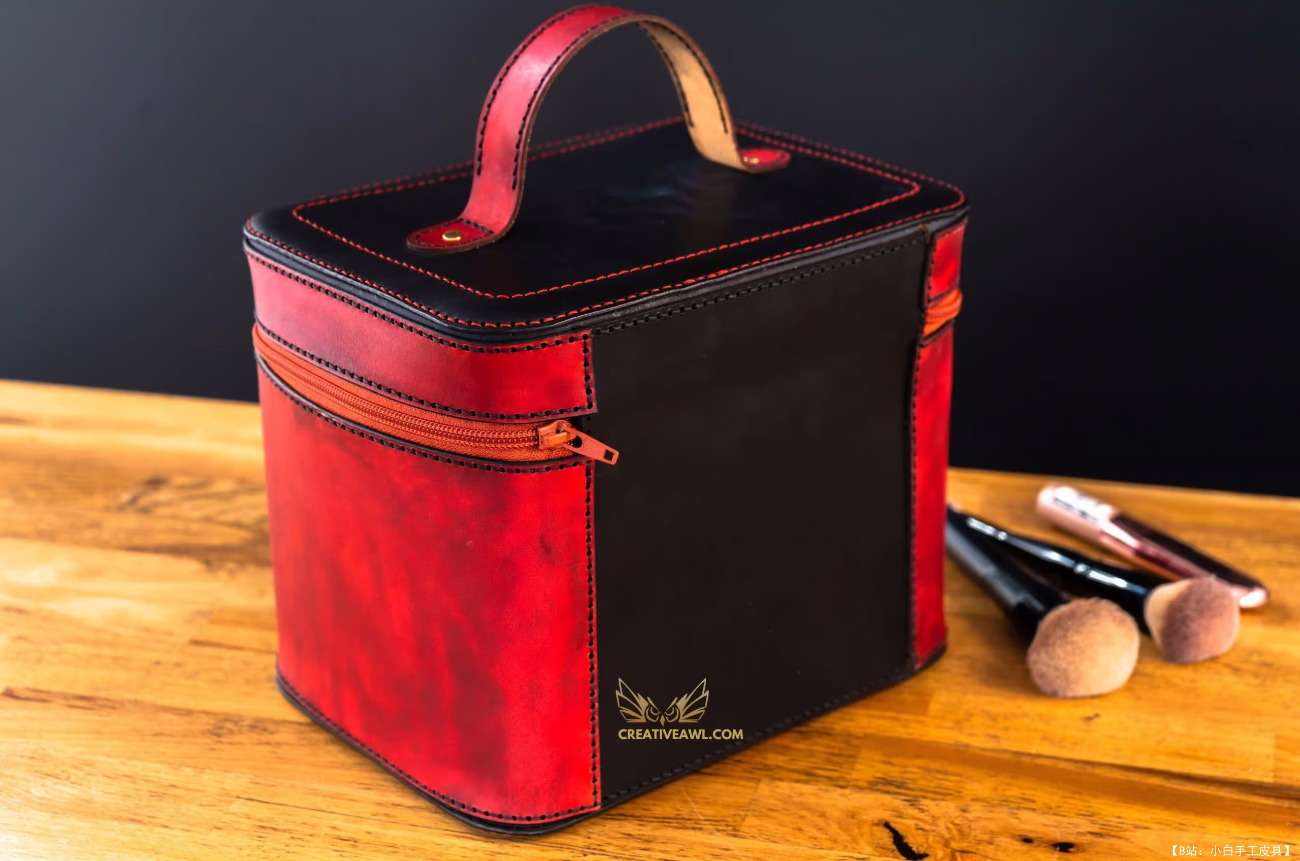 Creative awl 提供的免费版型 Elisabeth 皮革化妆包 - 9
