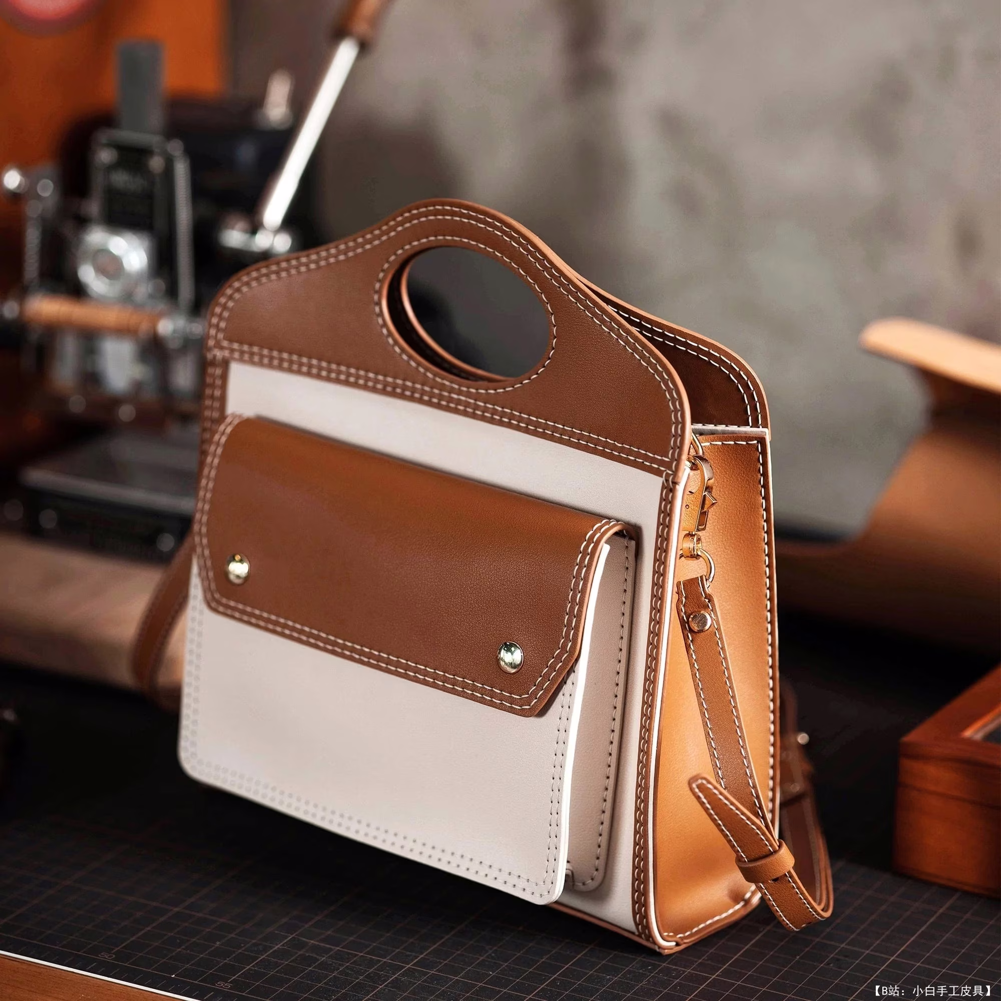 Mark Nikolai Leather 女士带口袋包的免费版型 - 2