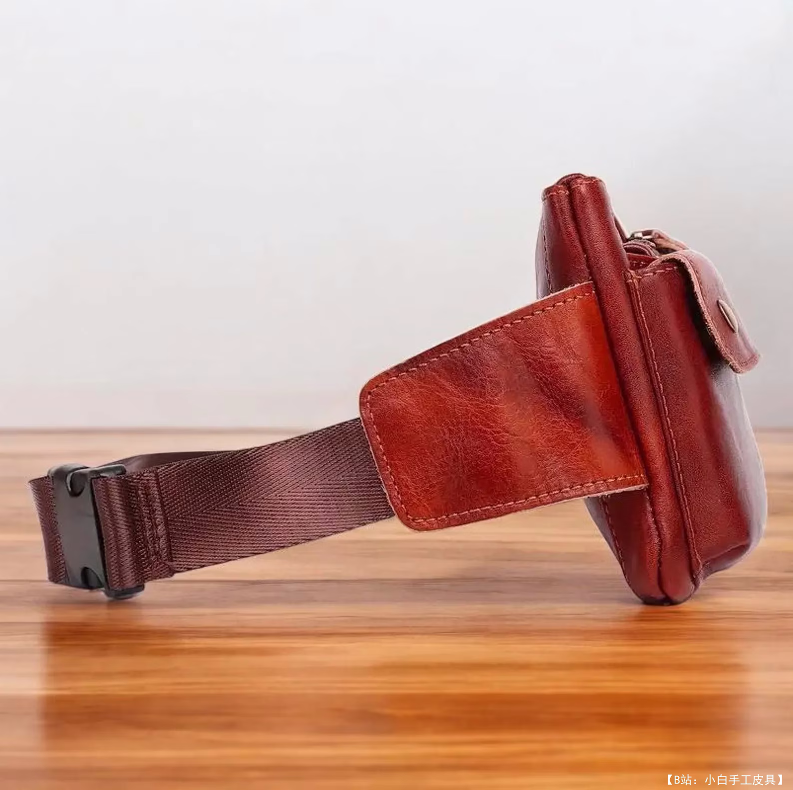 免费版型皮革香蕉包有趣包由 FloresPatterns 设计 - 5