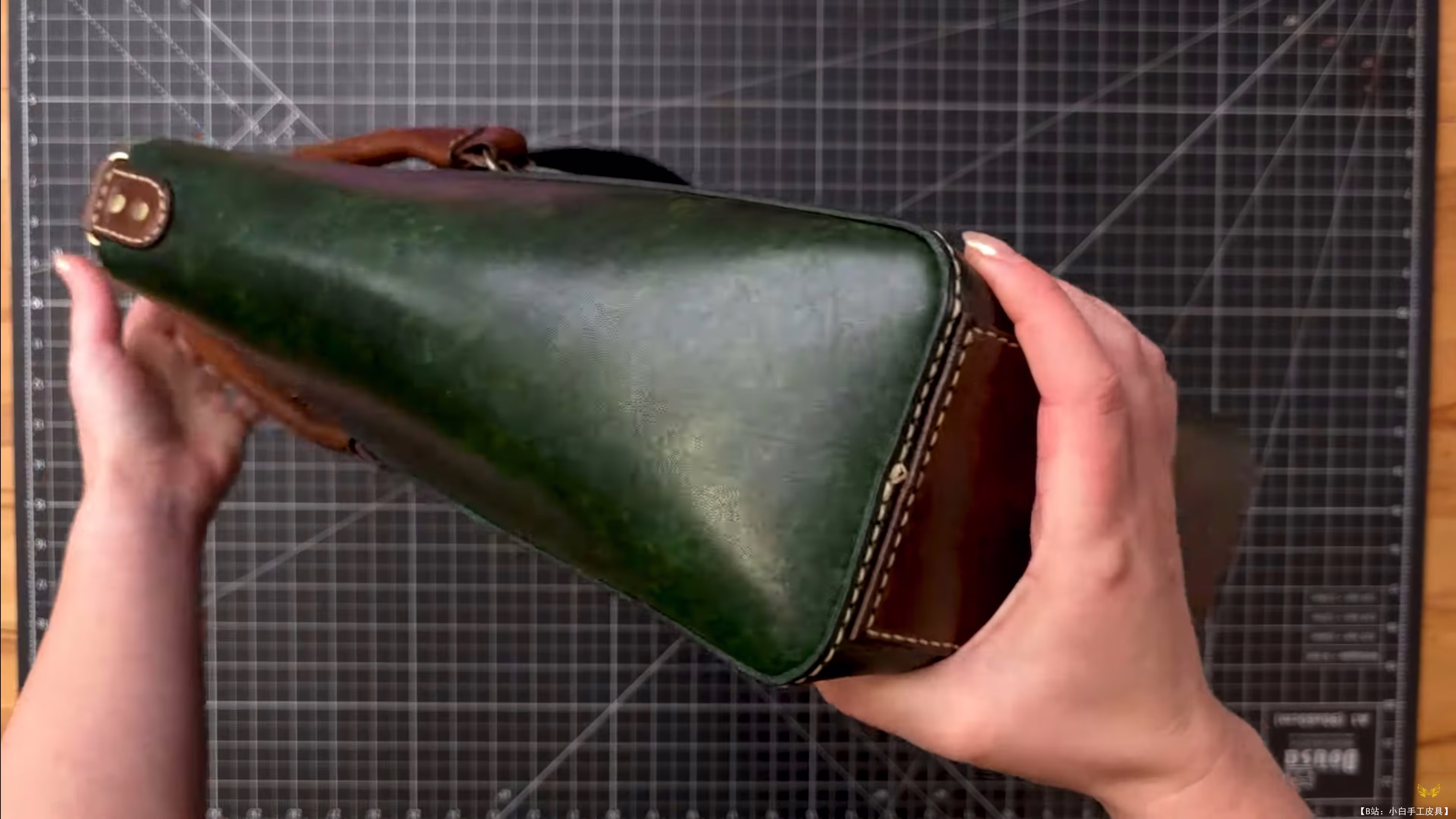 Creative Awl 免费版型皮革 Chasqui 手提包 - 4