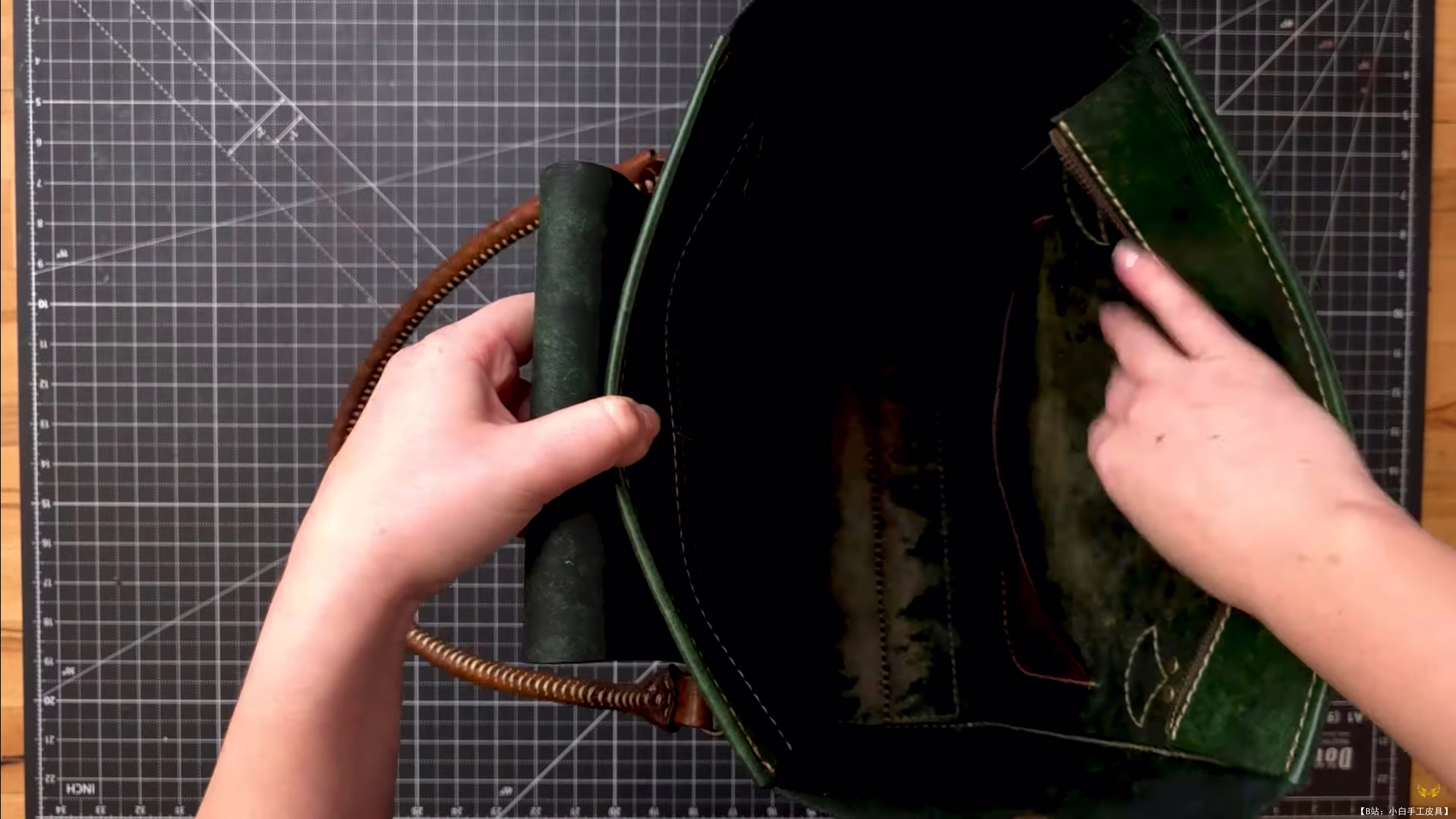 Creative Awl 免费版型皮革 Chasqui 手提包 - 8