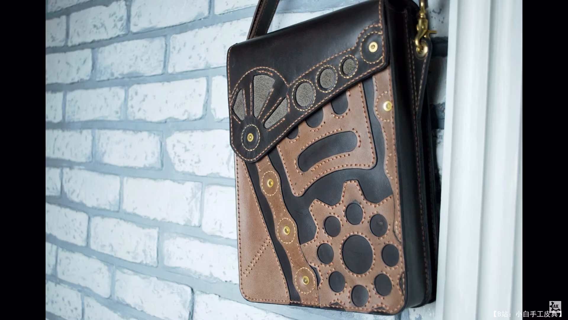 Andrey Karpov 免费版型皮革邮差包 - 3