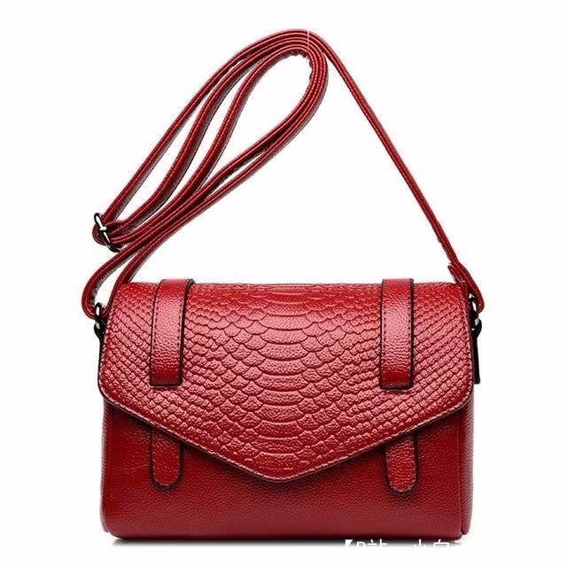 免费版型肩带皮革邮差包 - 1