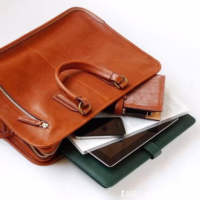 SFT Leather studio 的笔记本电脑包 BDQ-31 的免费版型 - 2