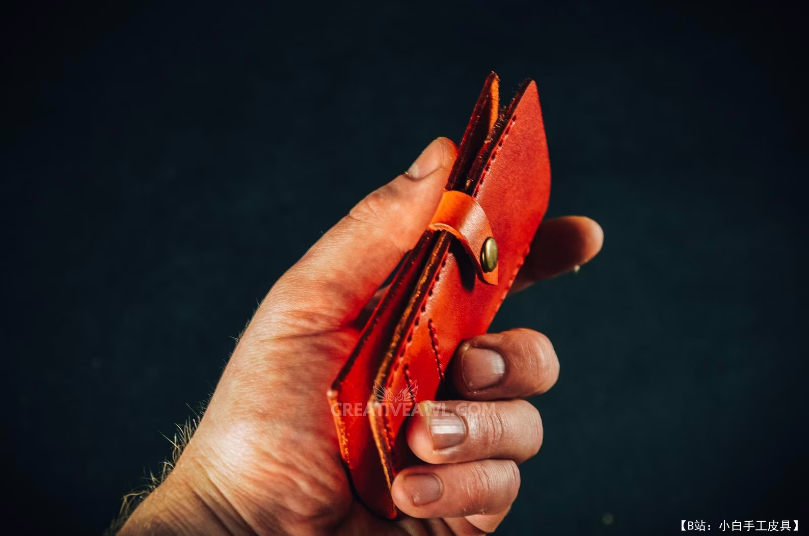 Creative Awl 提供的免费版型皇家斜挎包 - 5