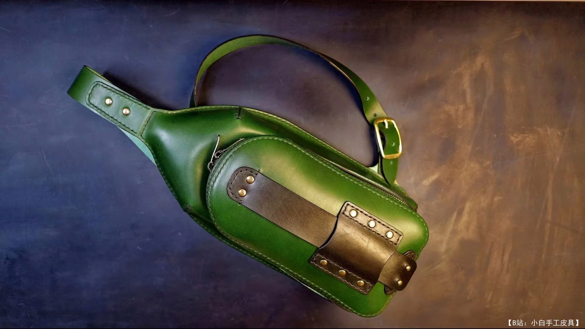 GizmoLT 的免费版型吊带包 - 1