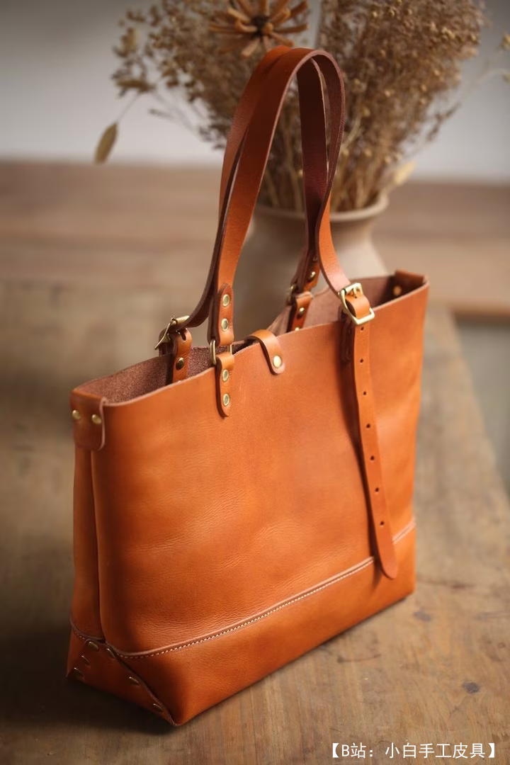 Leather DIY Studio 提供的免费版型手提袋 - 2