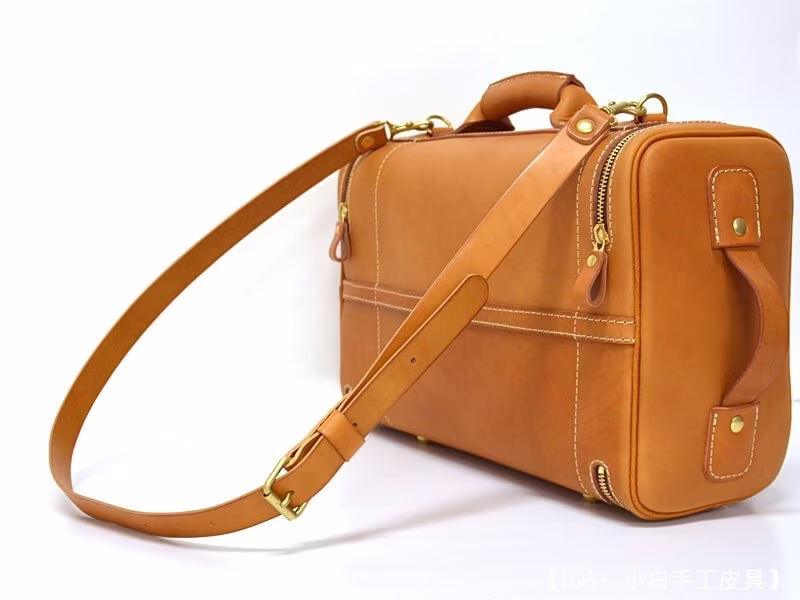 LCP Design 的免费版型旅行包 ACC-119 - 1