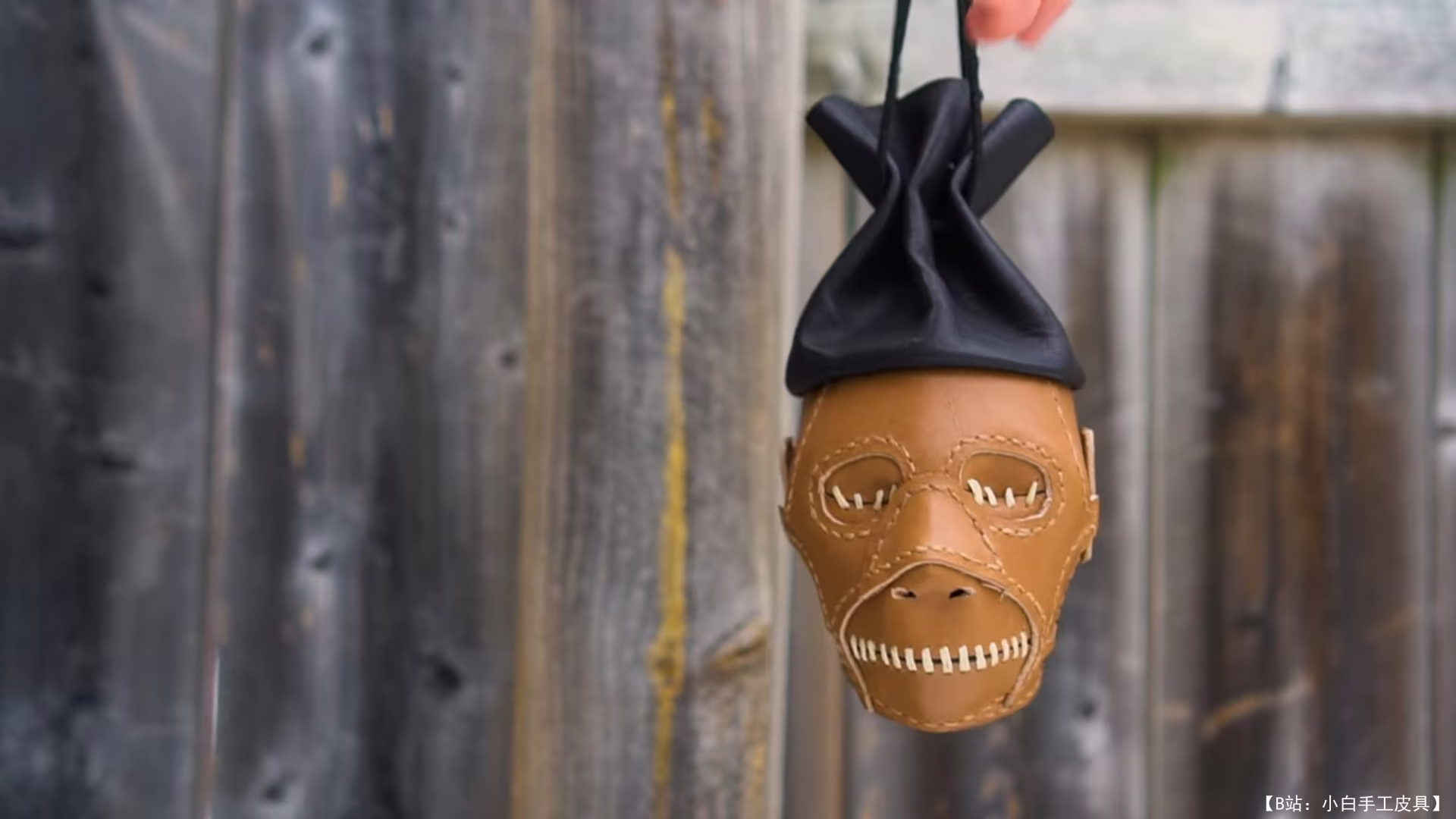 Paintyee Design 的免费缩头皮革袋版型 - 1