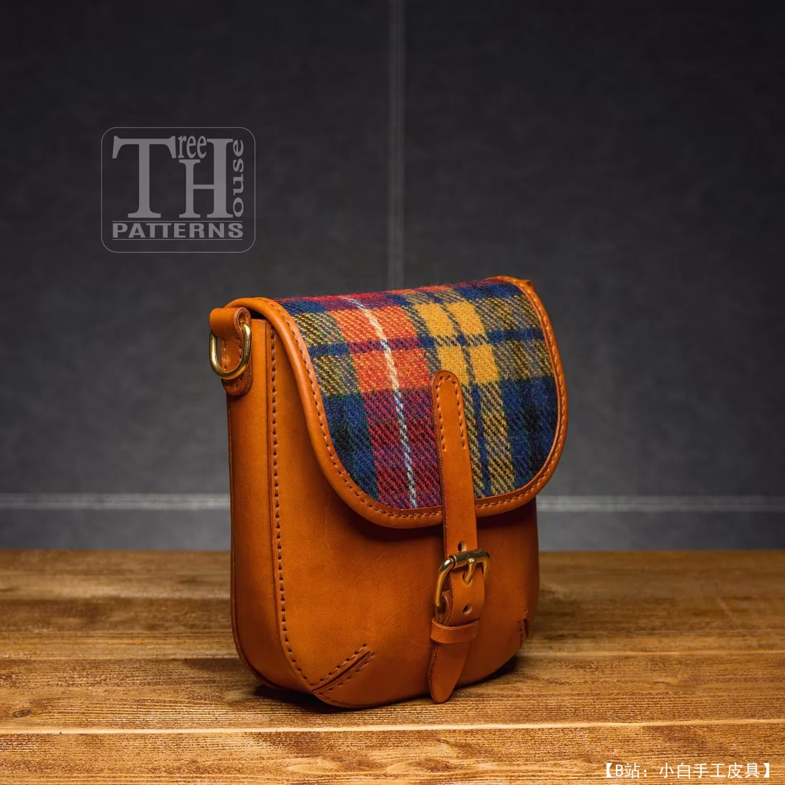 TreeHousePatterns 提供的免费小肩包版型 - 2