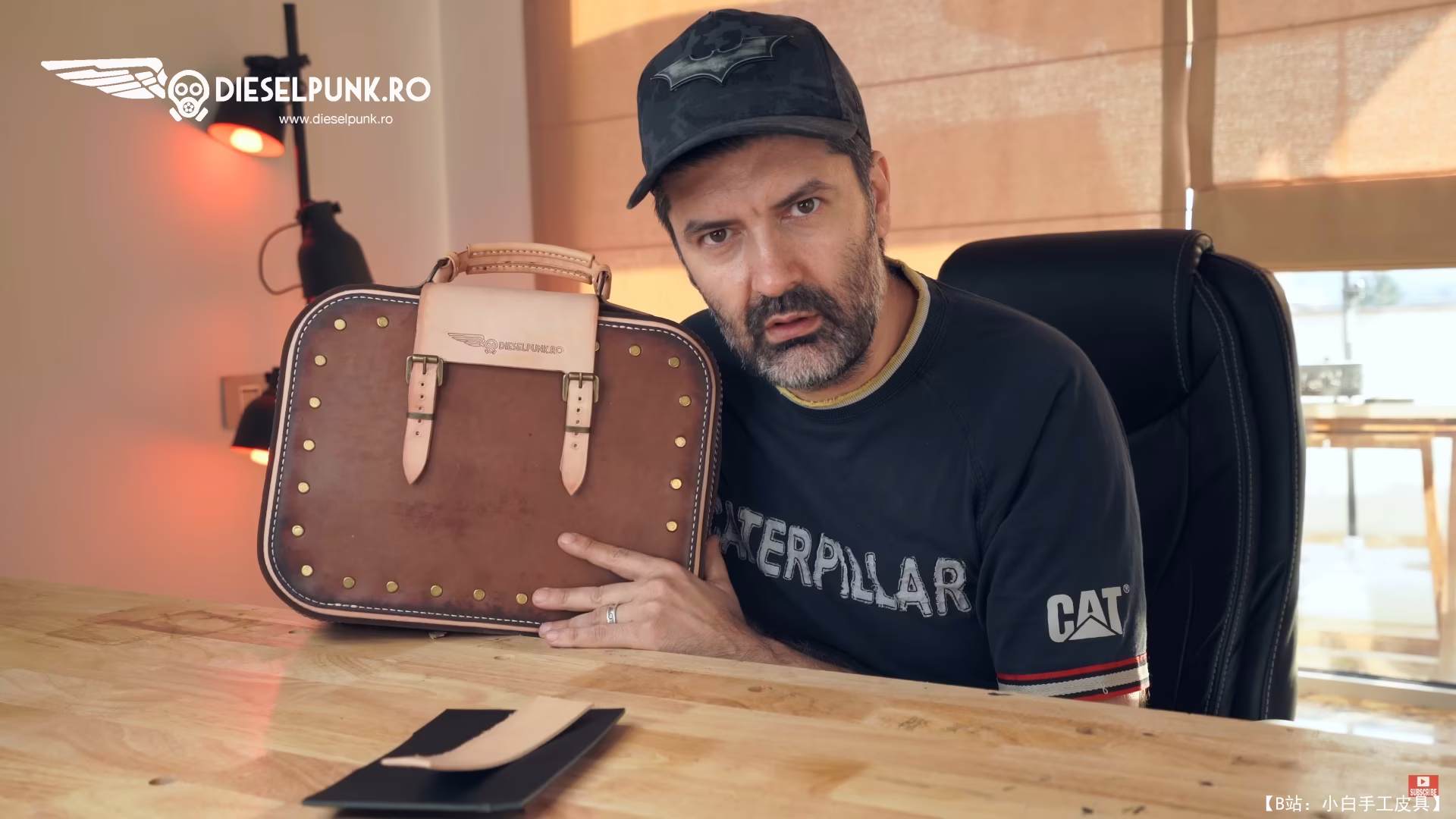 DieselpunkRo 铆钉版型皮革手提箱 - 1