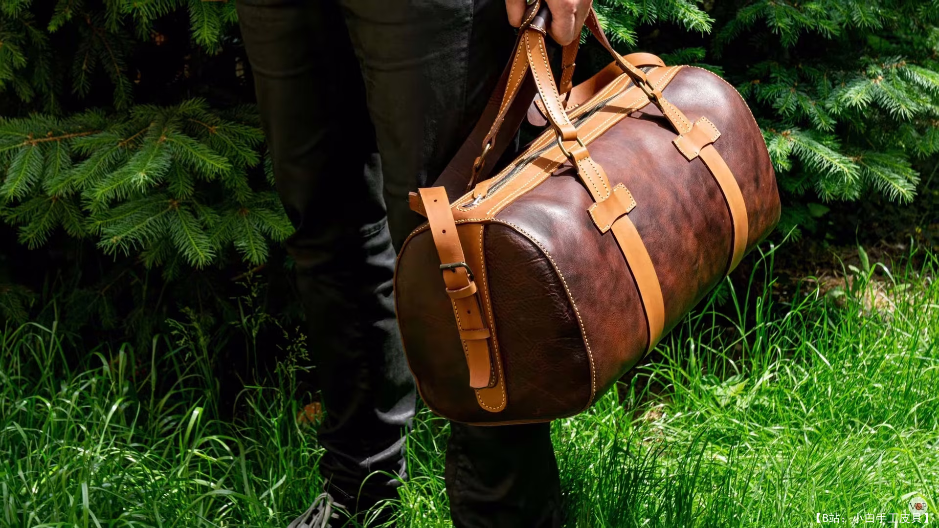 VasileandPavel 猎人用版型皮革旅行包 - 2
