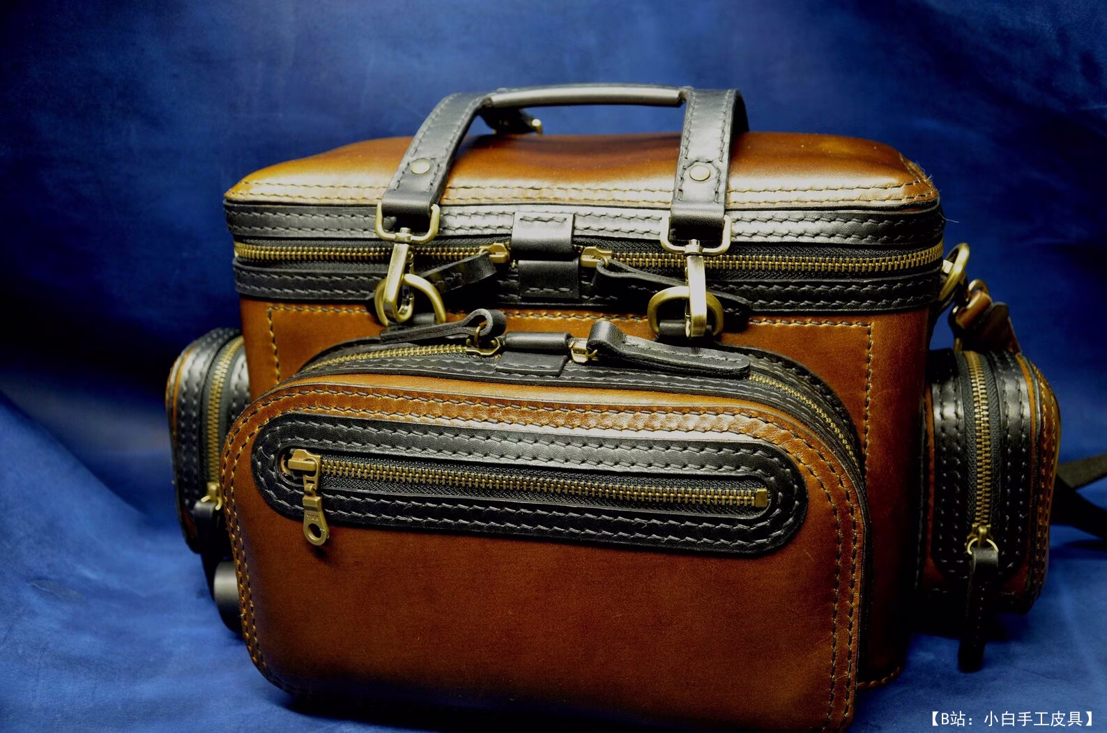 GizmoLT 带外部口袋的版型小旅行包 - 4