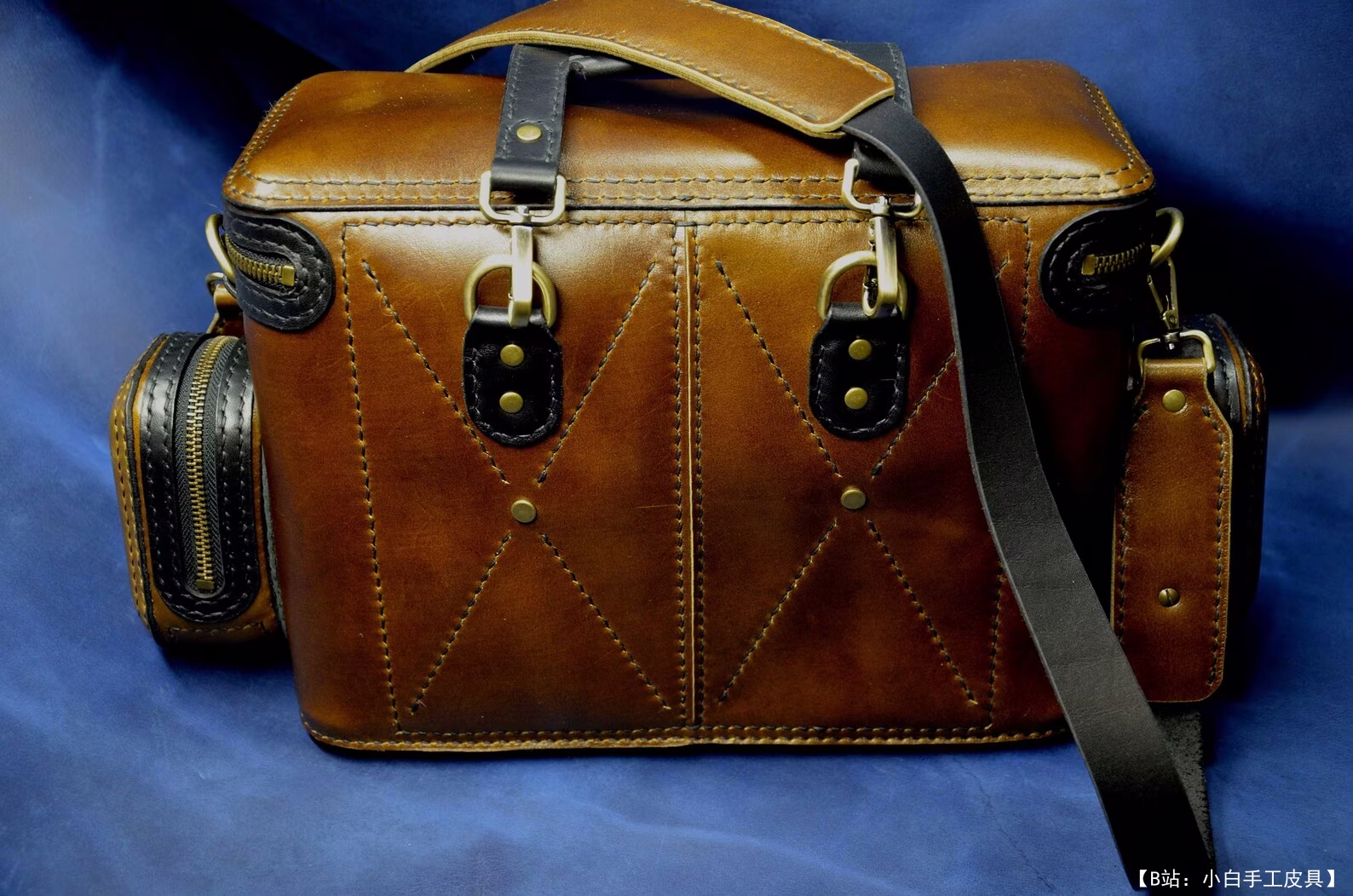 GizmoLT 带外部口袋的版型小旅行包 - 8