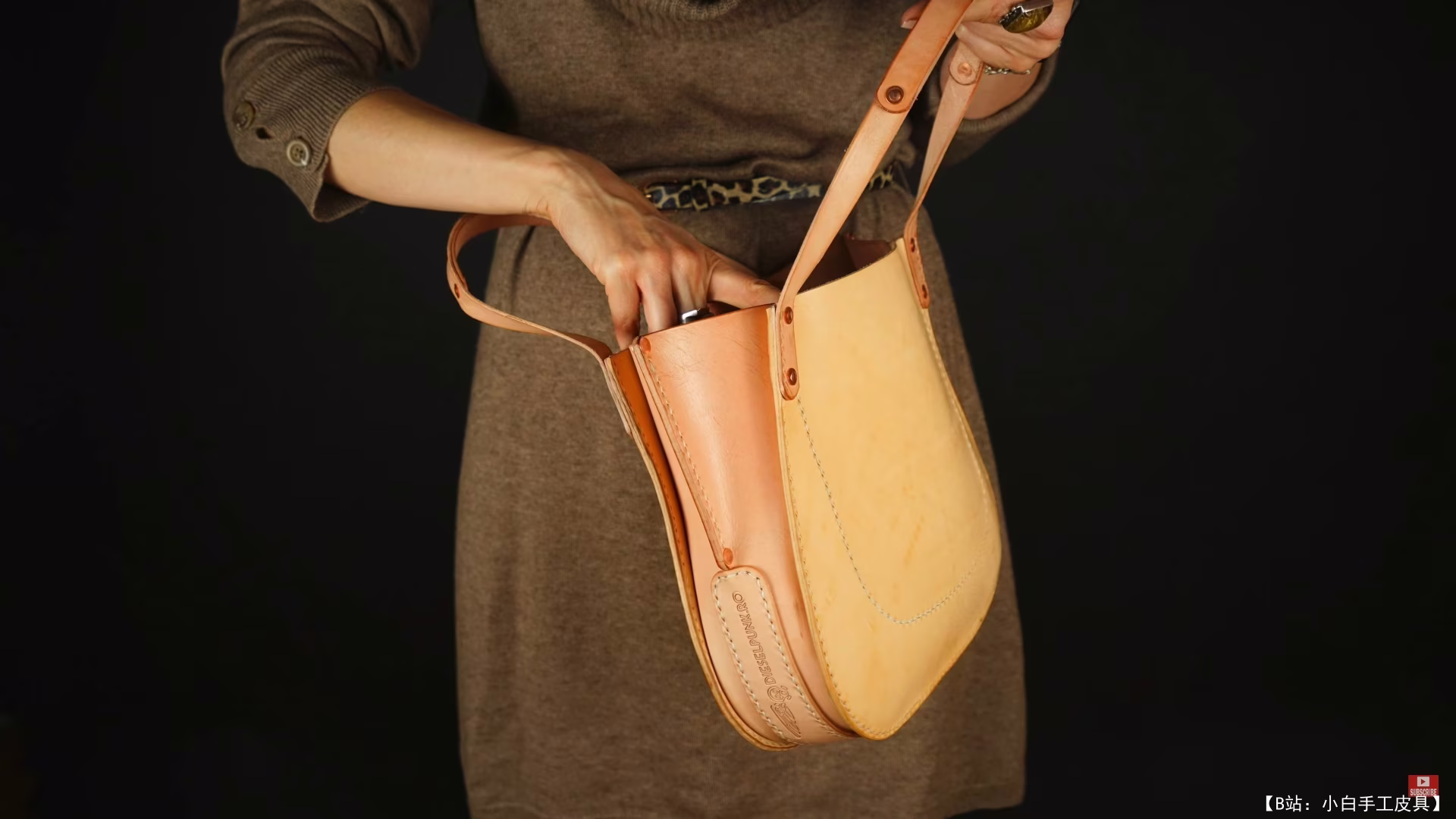 带铆钉的购物袋版型来自 DieselpunkRo - 3