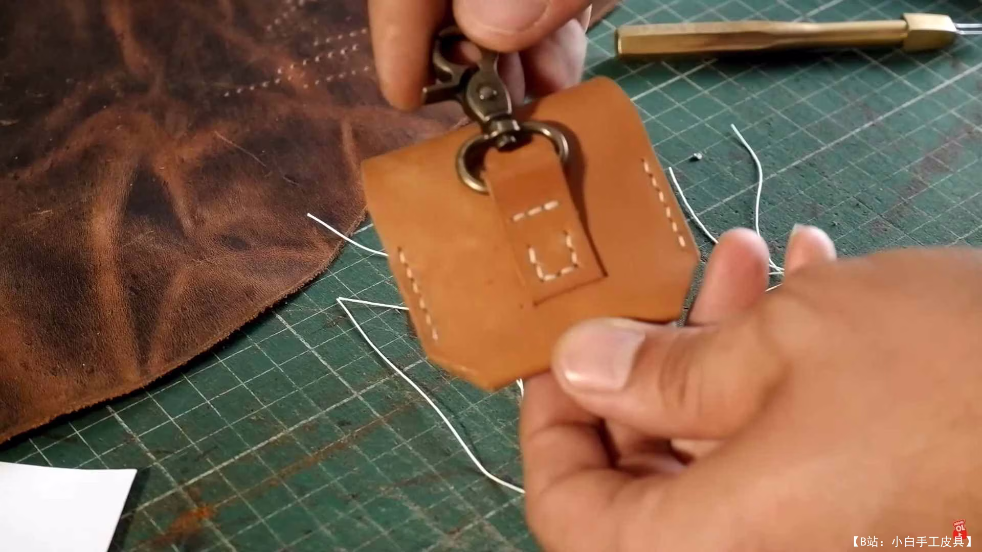 DogaArt 的 Apple AirPods 皮套免费版型 - 2