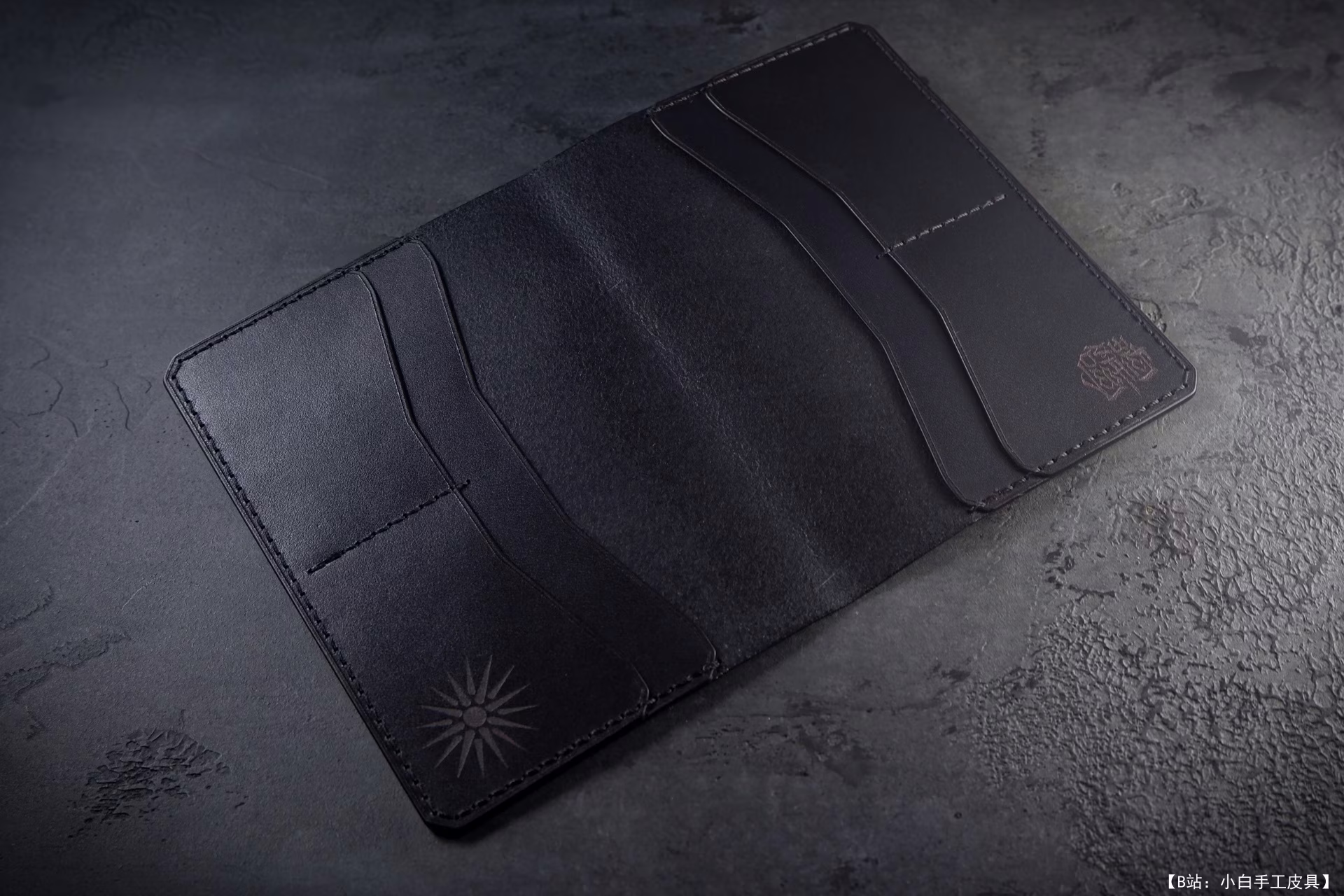 Vladimir Yuri 的免费版型护照封面 1 - 1