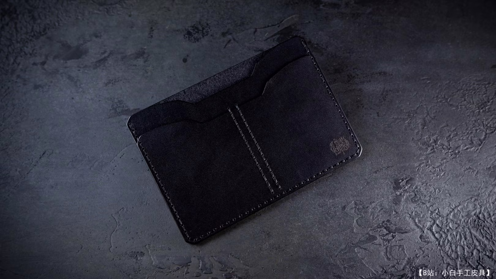 Vladimir Yuri 的免费版型护照封面 4 - 1