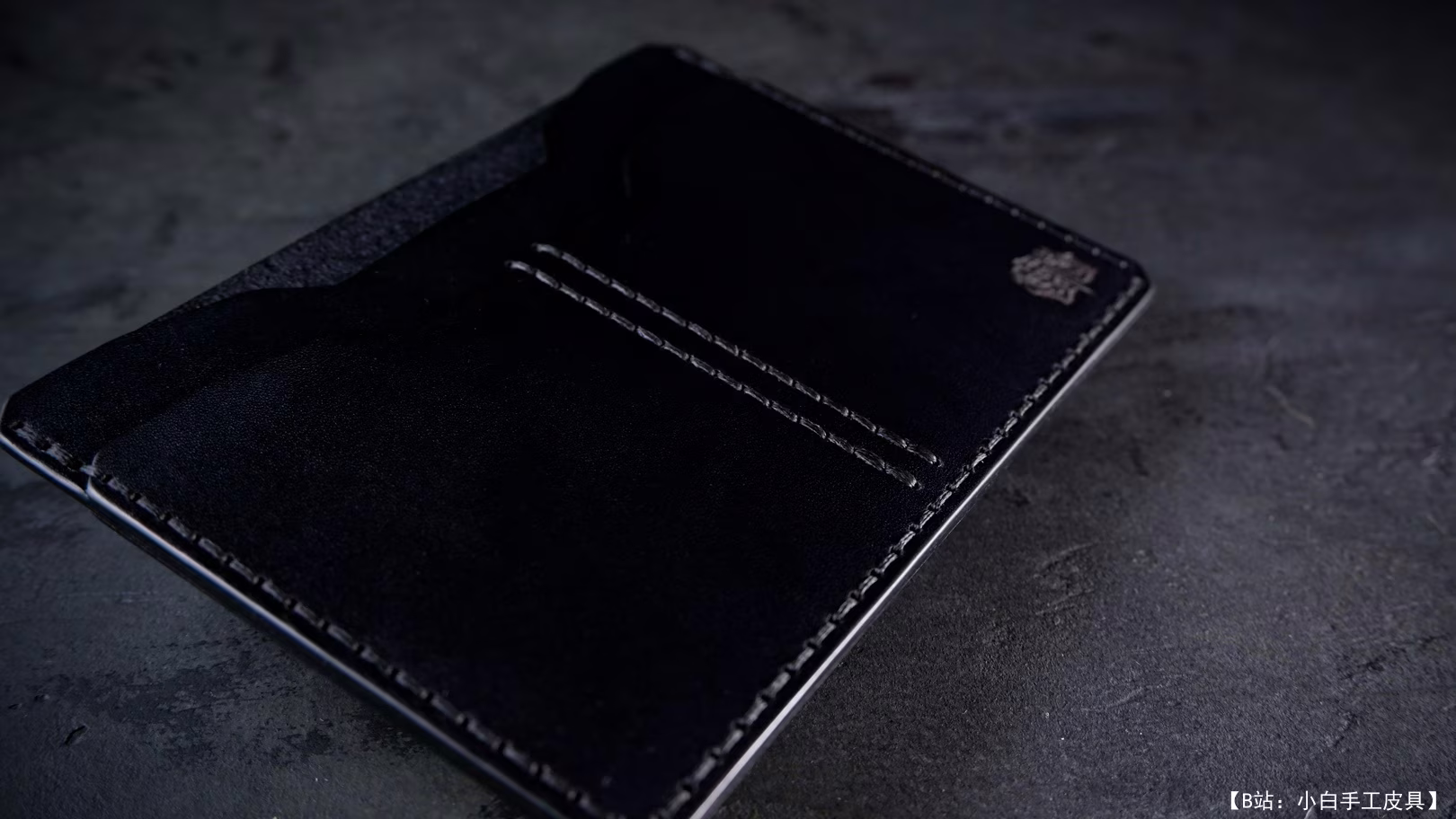 Vladimir Yuri 的免费版型护照封面 4 - 3