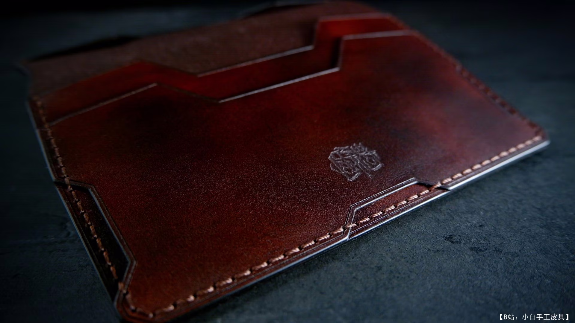 Vladimir Yuri 的免费版型护照封面 4 - 4