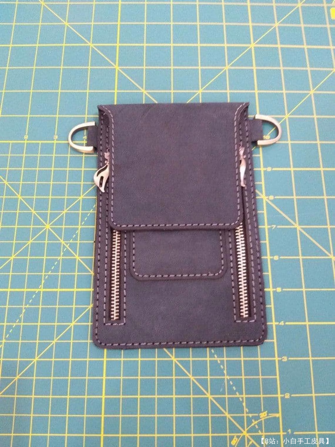 Mark Nikolai Leather 提供的免费手机收纳盒版型 - 1