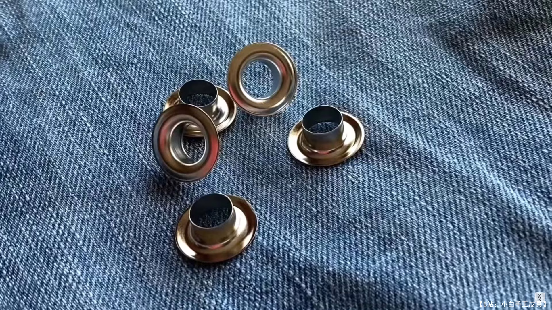 免费 Sozonobo 皮革牛仔裤补丁版型 - 3