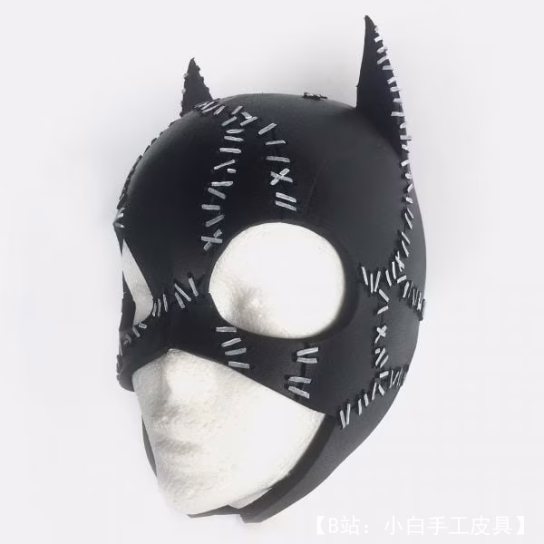 免费版型猫女面具 1989 由 CraftCosplay 设计 - 1