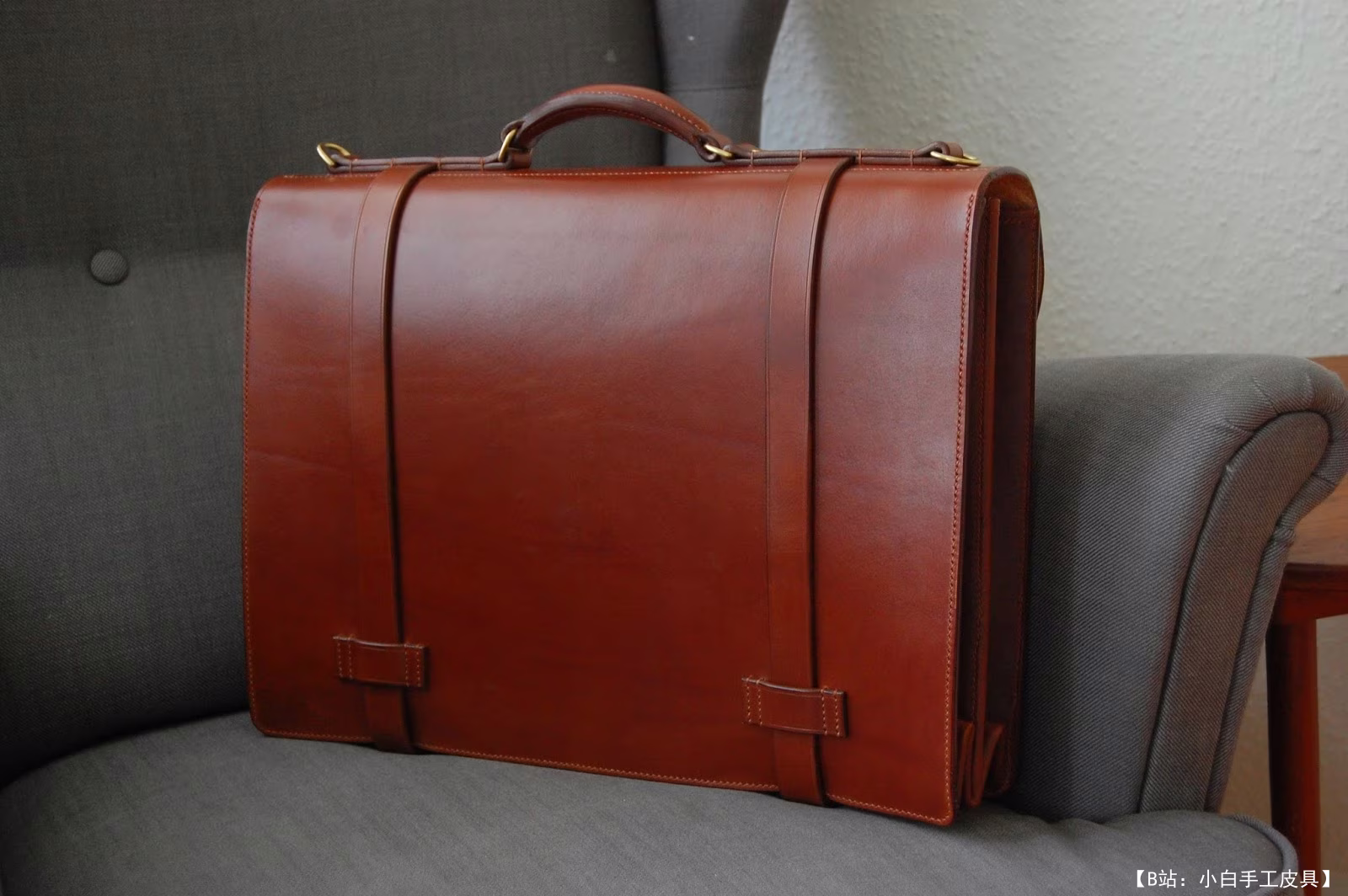 免费版型经典英式公文包设计 No.2 - 2