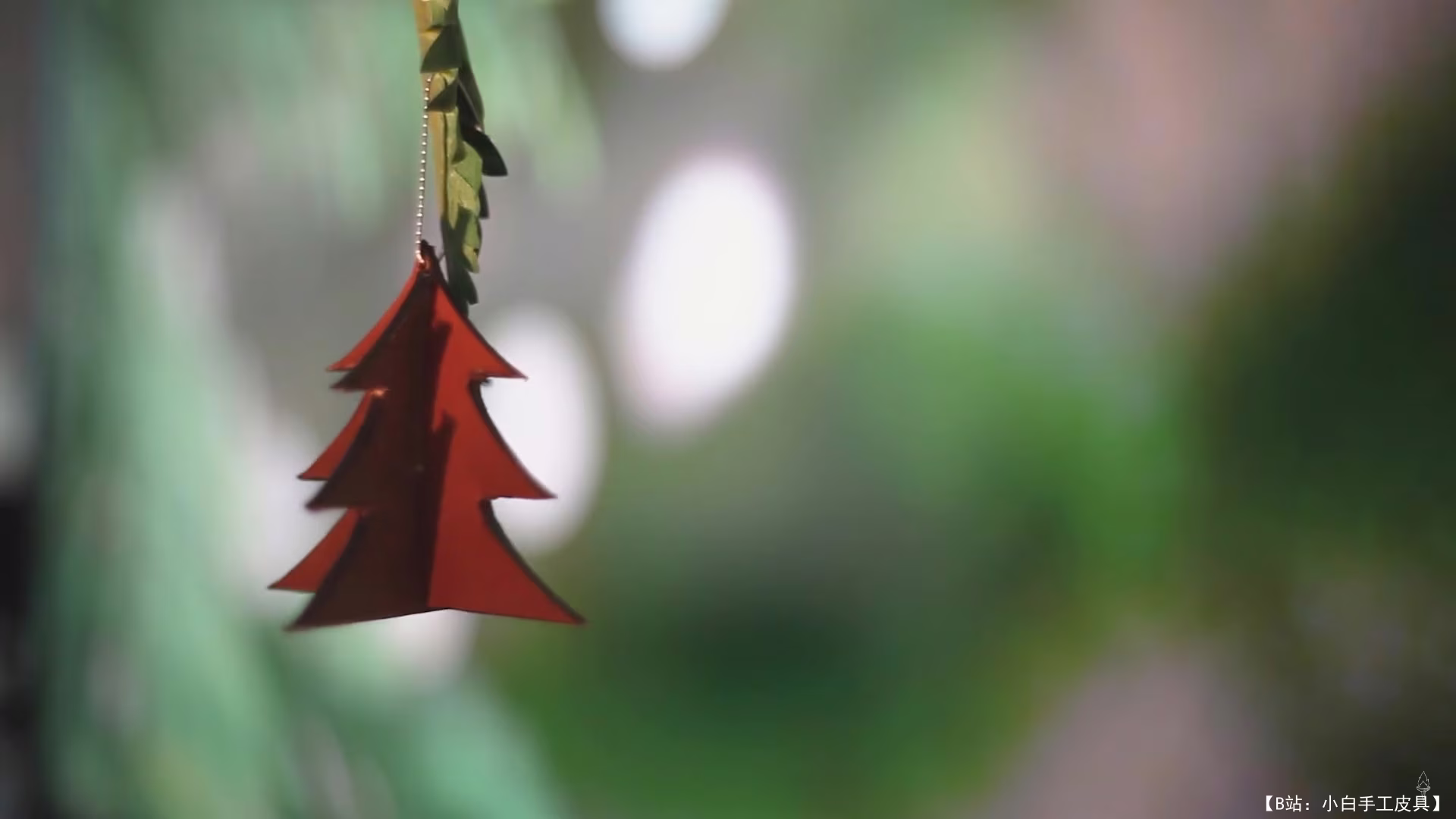 来自传统品牌皮革的免费圣诞树版型 - 1