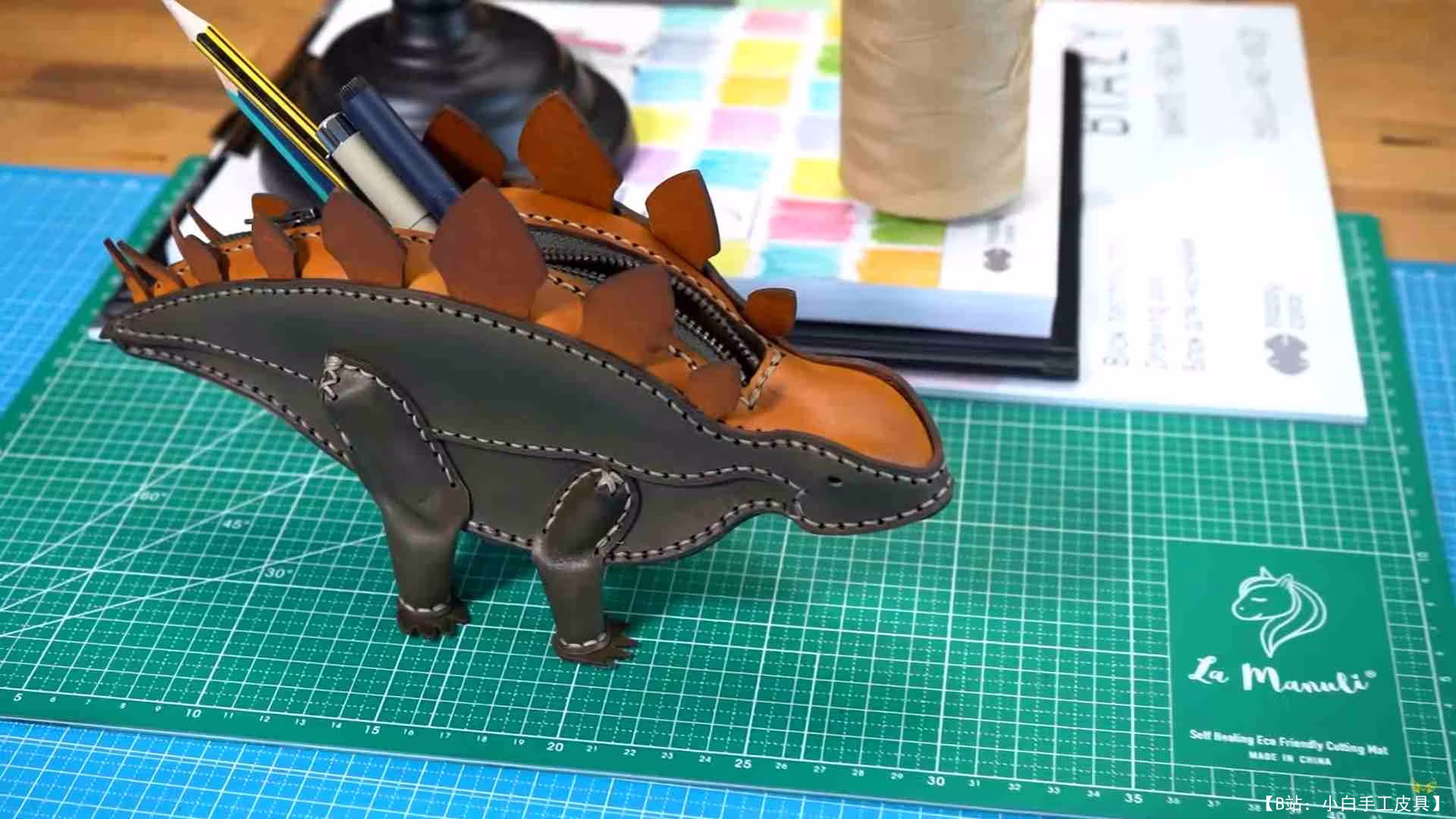 Creative Awl 免费版型小剑龙恐龙皮革玩具 - 3