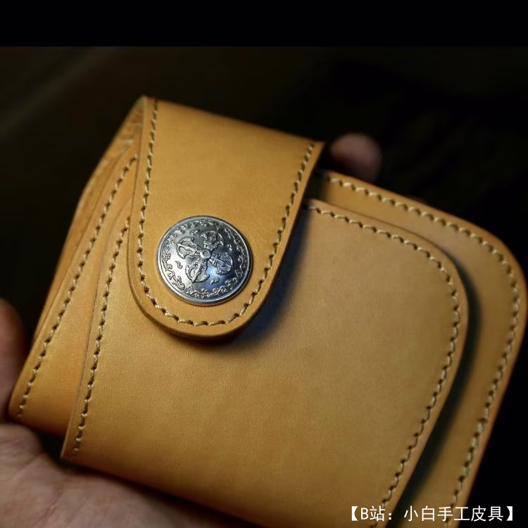 Studio Attractive 设计的免费 Jack 钱包版型 - 2