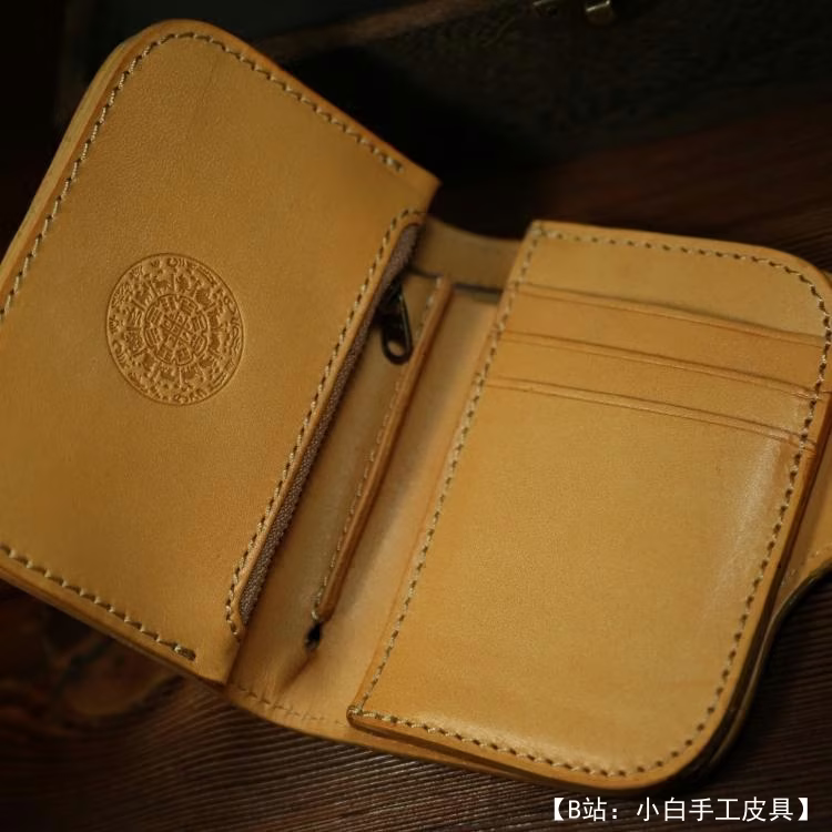 Studio Attractive 设计的免费 Jack 钱包版型 - 4