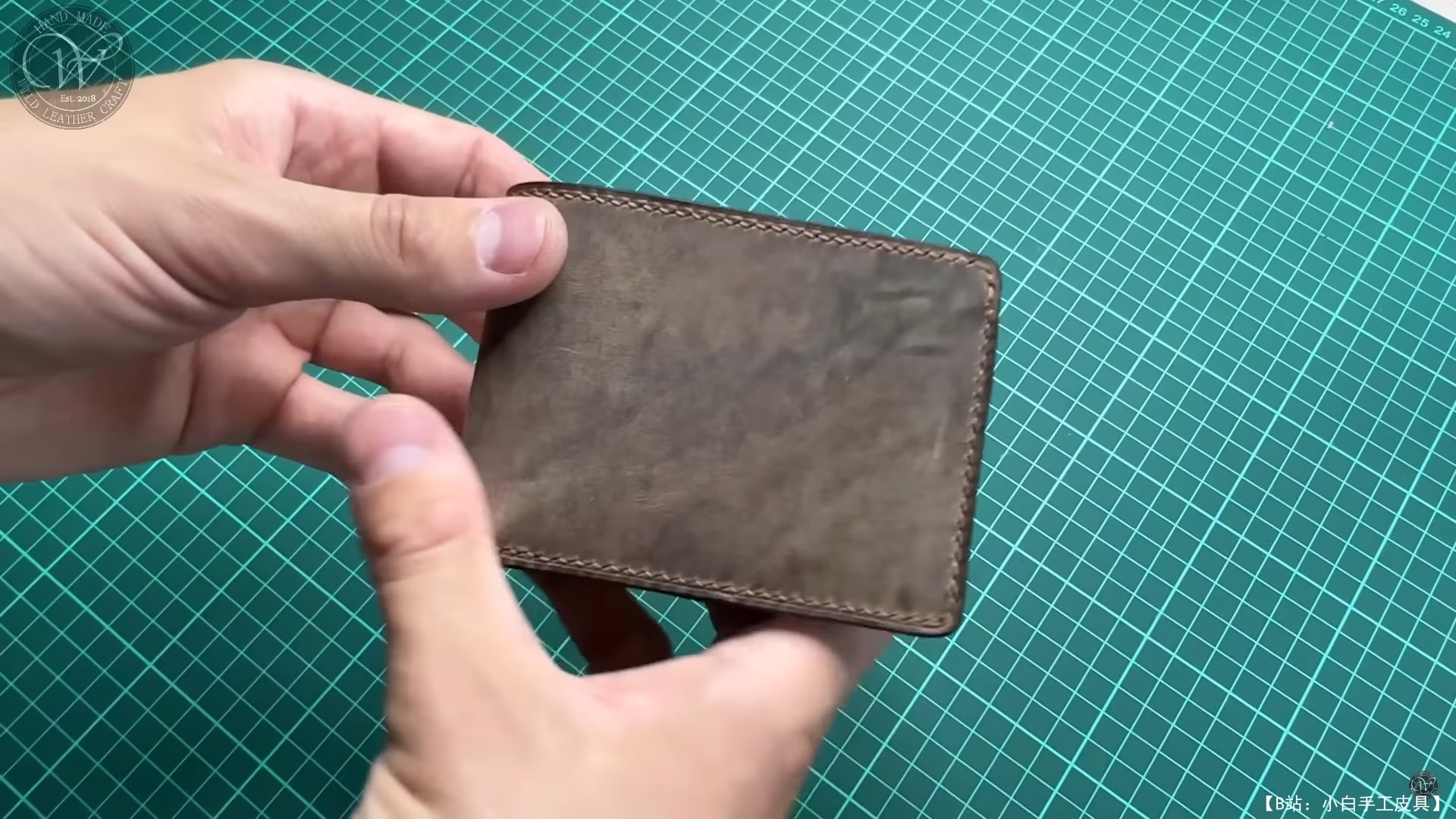 免费版型双钱包，带来自 Wild Leather Craft 的标签 - 1