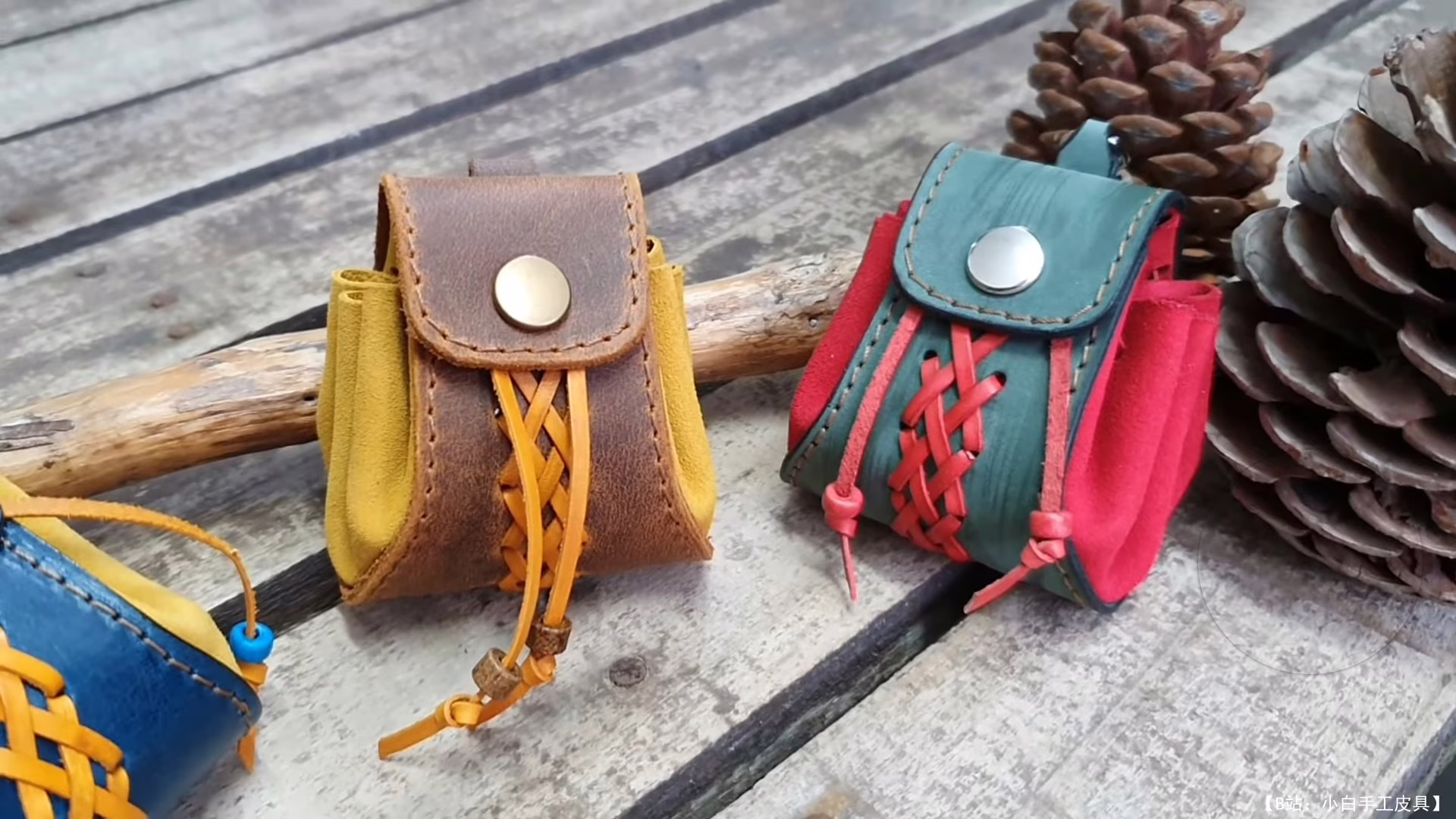 免费版型抽绳迷你零钱包圣诞版 2 由 Eleana Workshop 设计 - 1