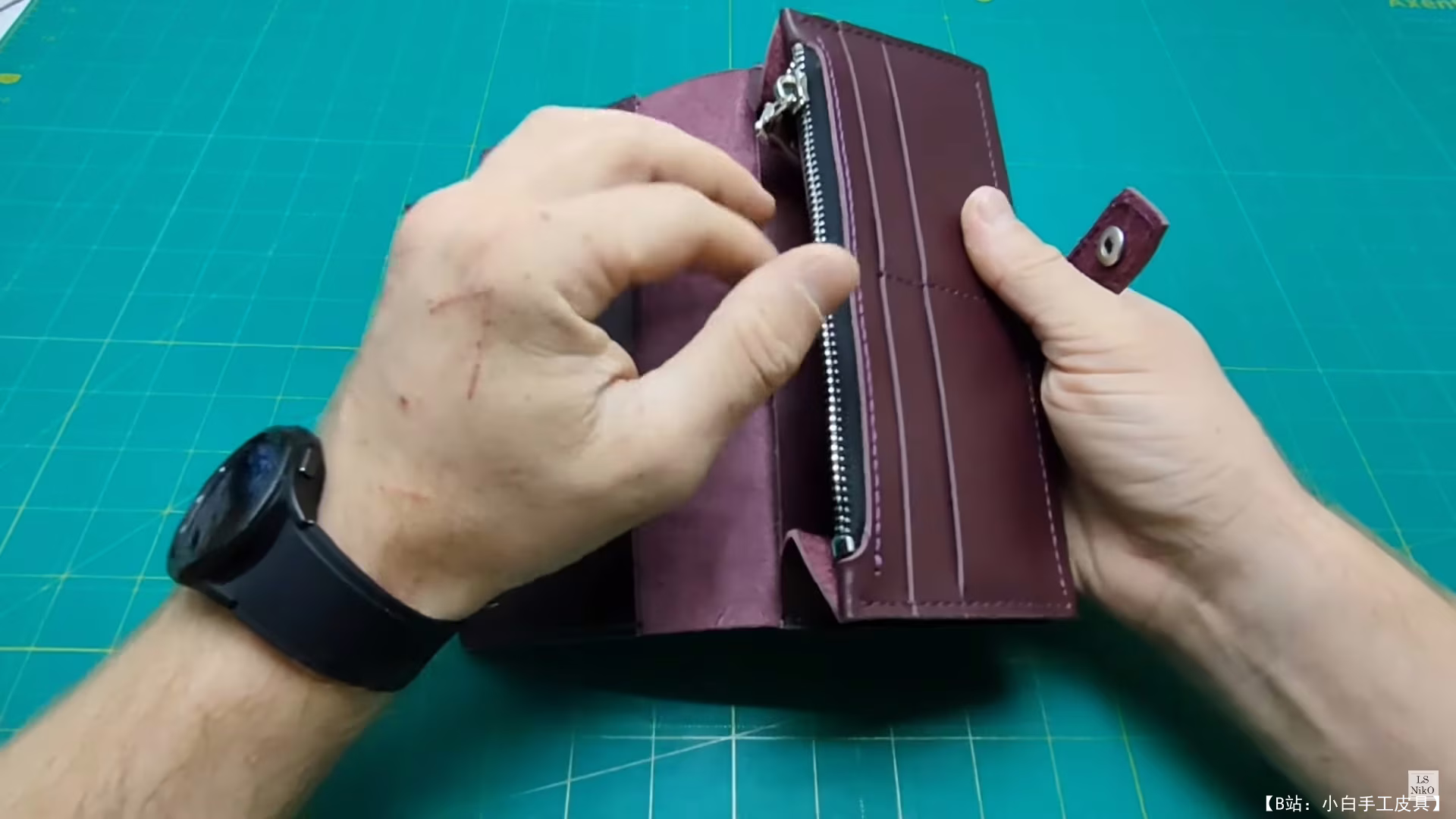 免费版型 大号钱包，带翻盖和拉链，来自 Oleg Nikolaev - 2