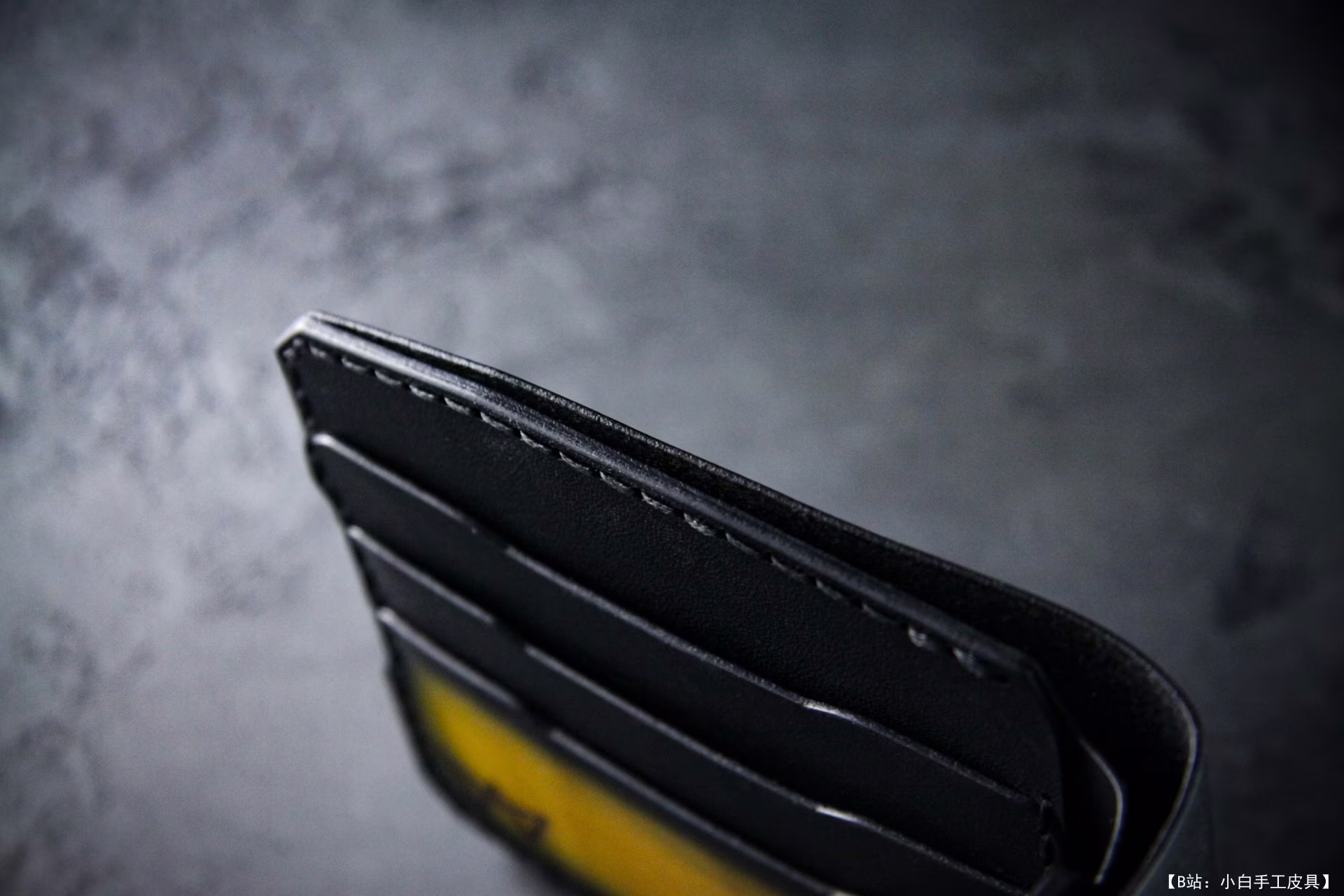 Vladimir Yuri 的双折钱包 1 的免费版型 - 3