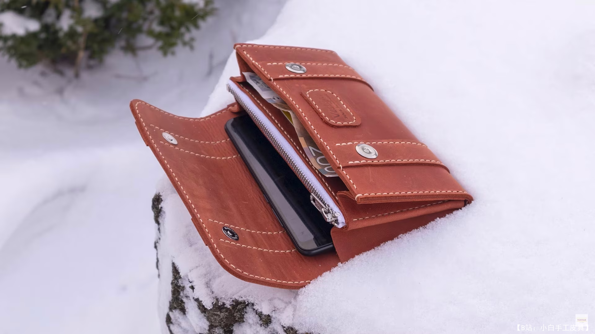 Vestgara 工作室的免费版型手机钱包和纸币 - 1