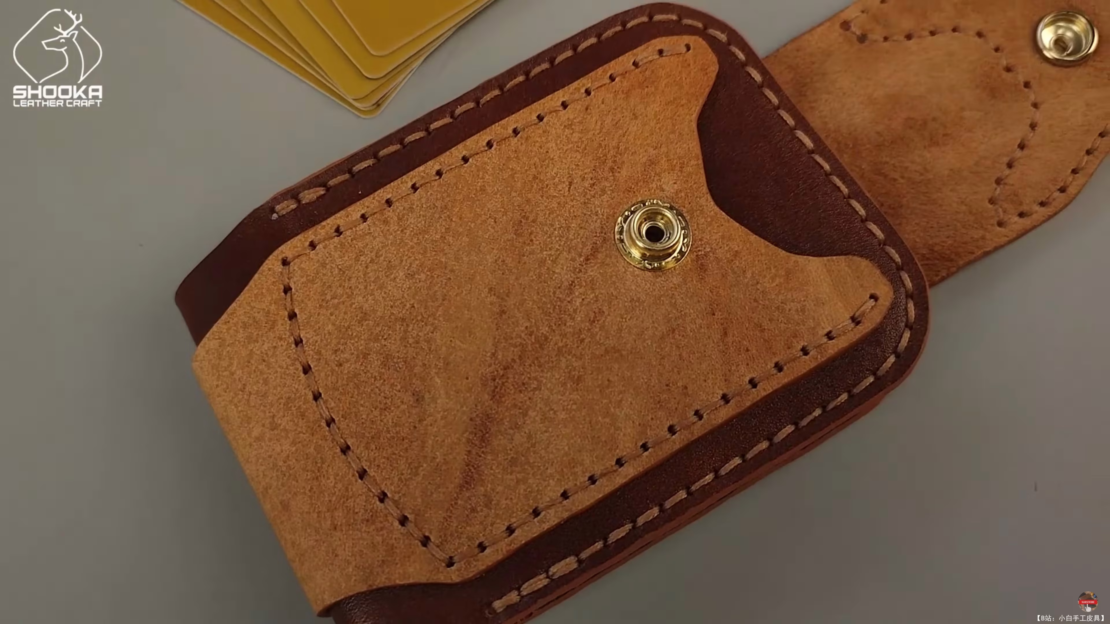 Shooka 皮革翻盖免费版型半圆形双折钱包 - 6