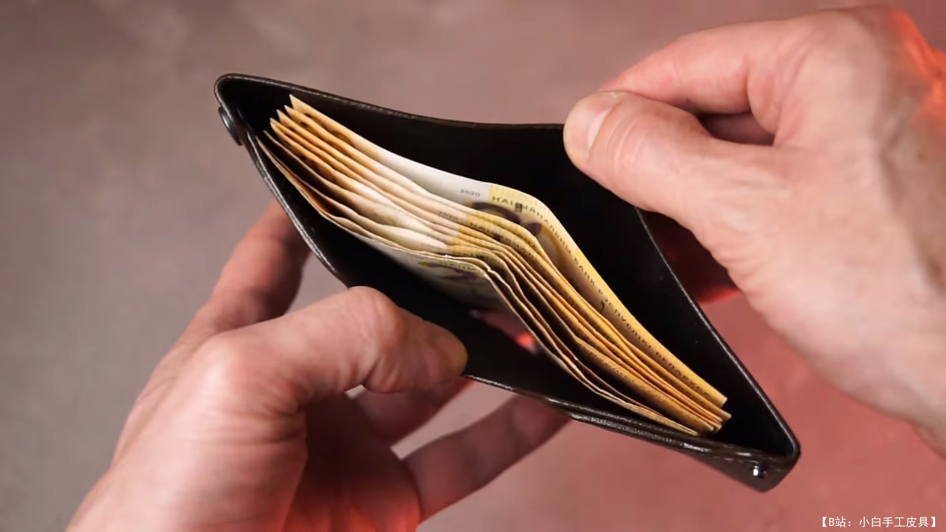 来自 BAD WEATHER 工作室的免费版型简单两件式皮革钱包 - 4